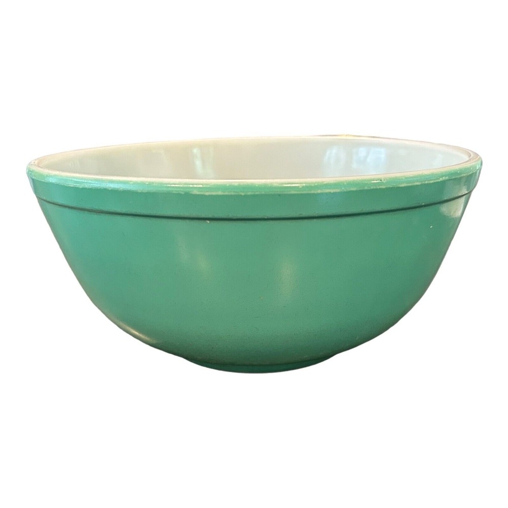 Vintage PYREX Early Back stamp From 1945-1950 Green‎ Mixing Bowl